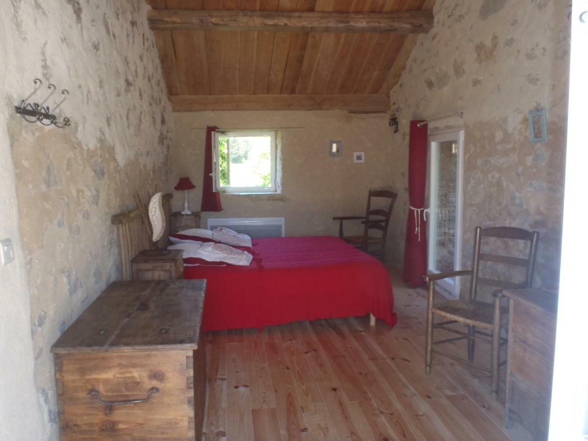 Chambres Du Domaine De Bombes Mostuéjouls Εξωτερικό φωτογραφία